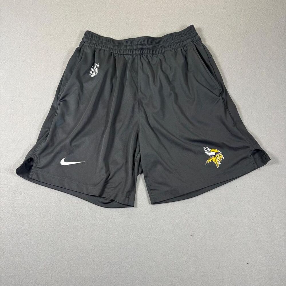 Nike Men's Black and Grey Shorts